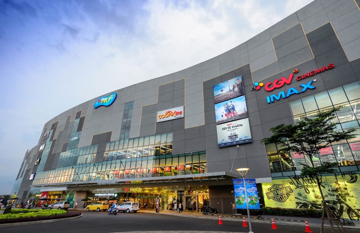 Vivocity Mall Exterior View