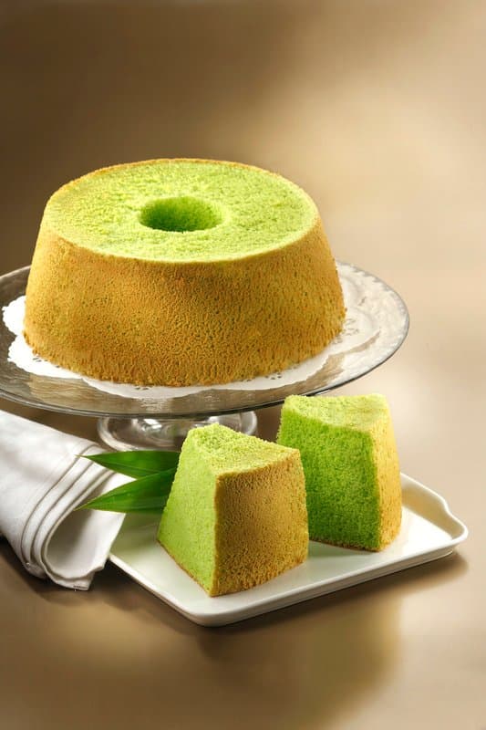 Pandan Chiffon Cake