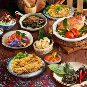 Parent's Day Party Feast Bundle Set