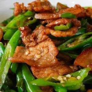 Small Farm Pork 湖南螺丝椒炒肉
