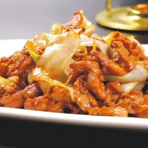 葱爆羊肉 Scallion lamb
