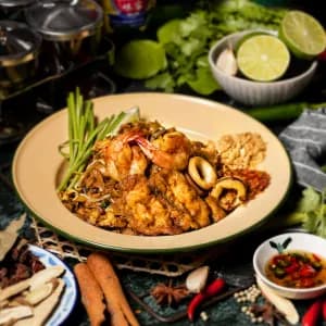 Phad Thai (Seafood / Chicken) 泰式宽面 (海鲜/鸡肉)