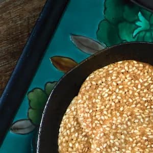 Crispy White Sesame 香脆芝麻饼