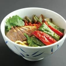 Noodles Mixed with Century Egg, Rattan Pepper and Beef A10 藤椒皮蛋拌面