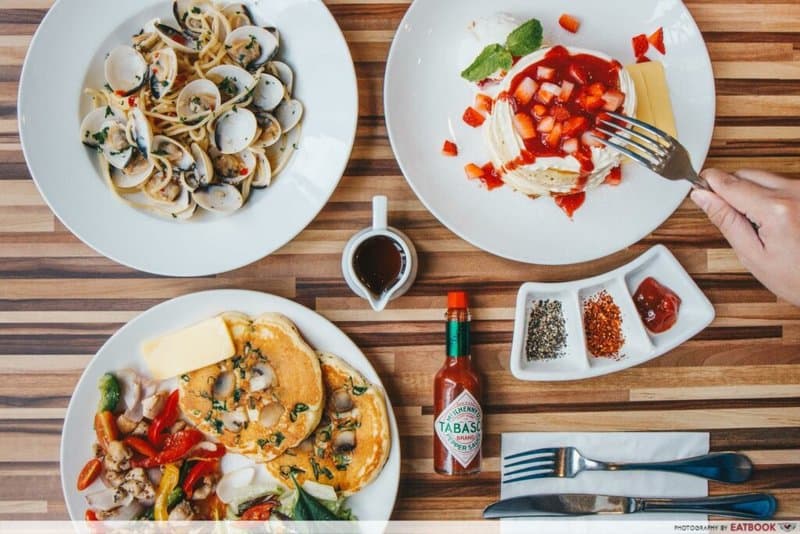 101 Chicken/Lamb Bolognese Nachos