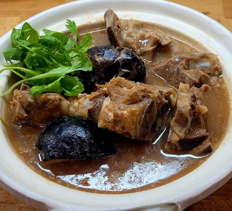 A06. Lamb Spine Claypot 砂锅羊蝎子