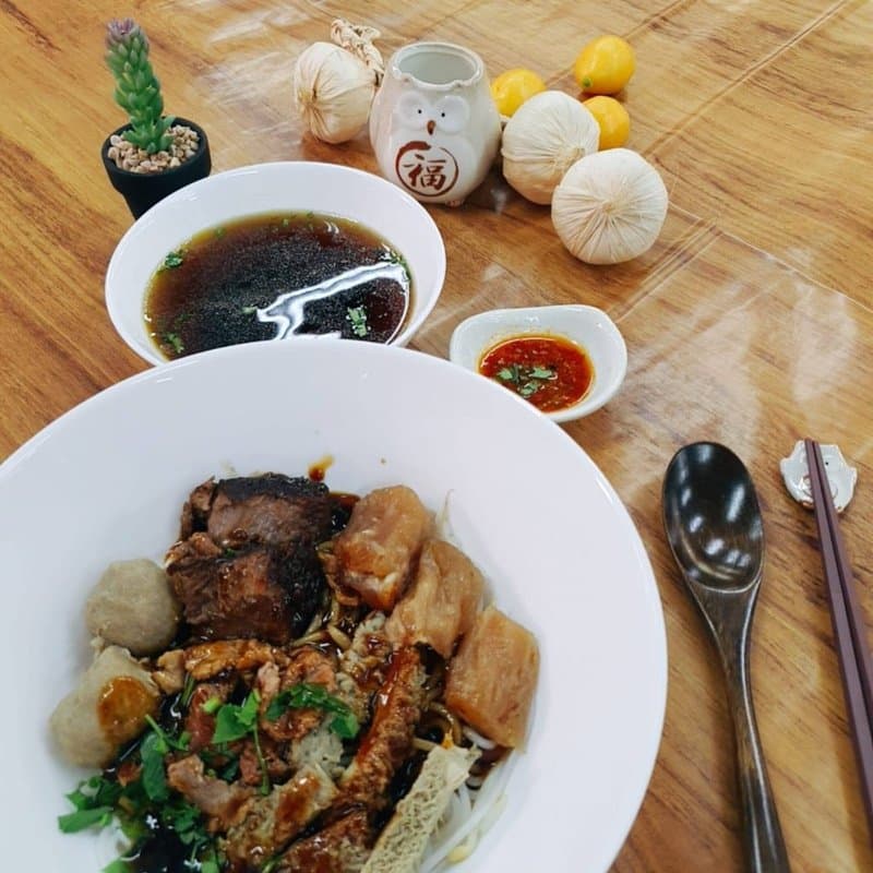 Beef Shank Noodle in Braised Beef Broth