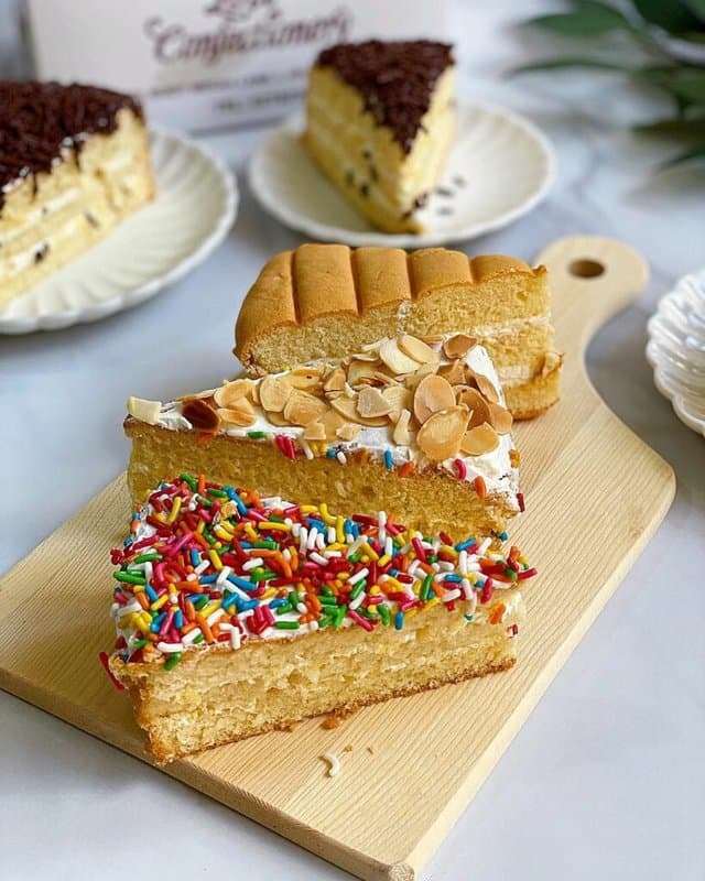 Retro-Licious Buttercream Cake