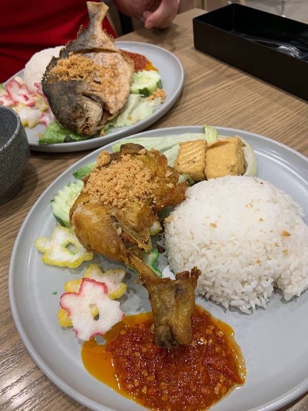 Sate Ayam with Lontong