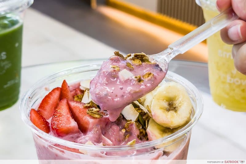 Strawberry Whirl™ Smoothie, Large