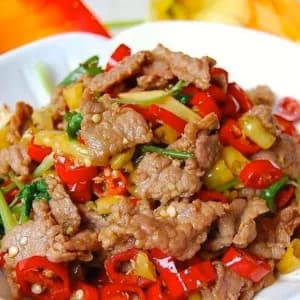 野山椒炒黄牛肉 green pepper fried beef