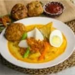 Begedil Lontong