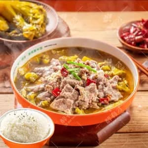 金汤酸菜肥牛套饭