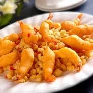 金沙玉米虾 Fried Shrimps with corn and salted egg yolk