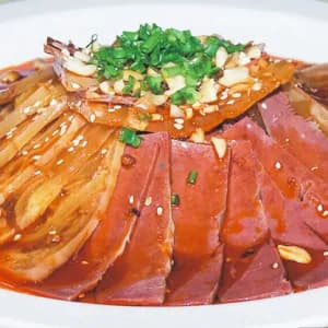 夫妻肺片 Sliced Beef and Ox Tongue in Chili Sauce
