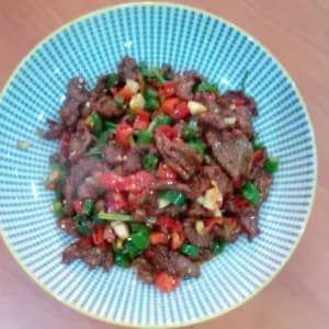 小炒黄牛肉 stir-fried beef