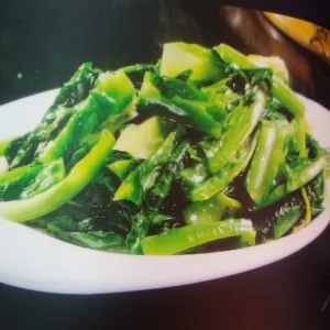 蒜泥油麦菜 Stir-fry Chinese leaf lettuce with garlic