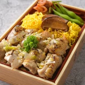 Negi Shio Chicken and Kinshi Tamago Jyu.