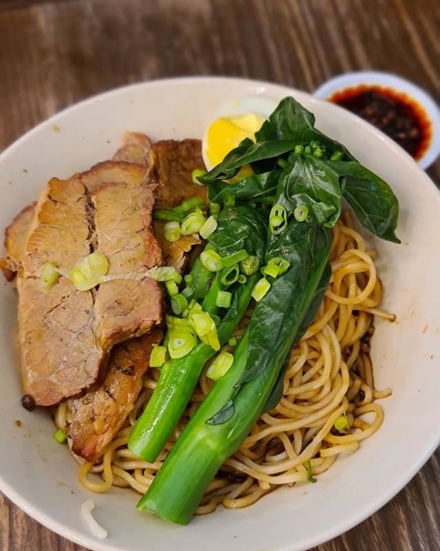 红烧牛三宝面 / Beef Combination Noodle in Braised Beef Broth