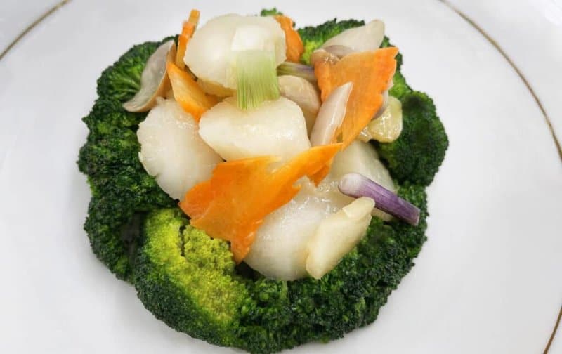Fresh Scallop with Asparagus 鲜带子芦笋