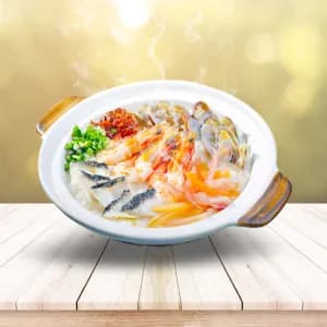01. Four Treasure Seafood Congee (2-3Pax)