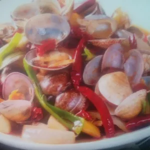 辣炒啦啦 Spicy fried clams