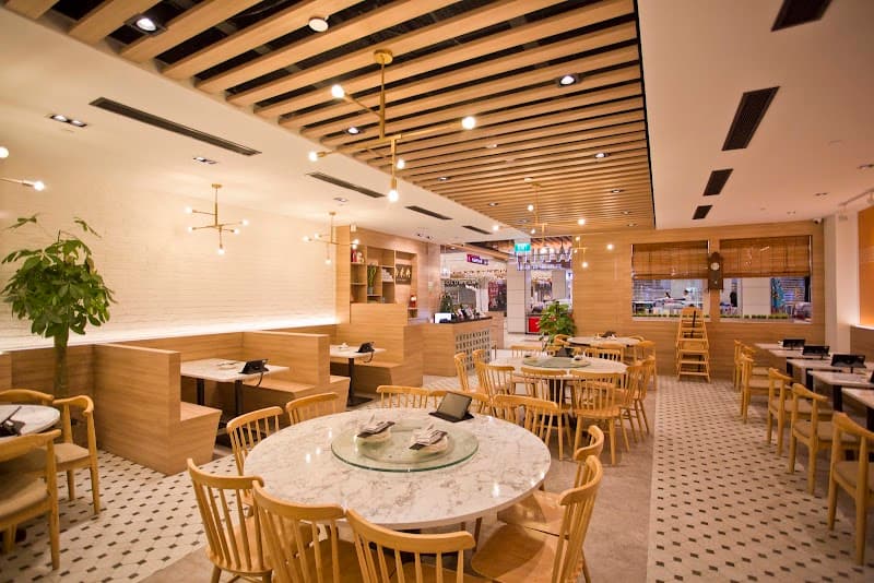 White Restaurant