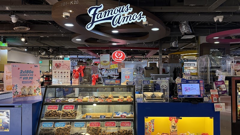 Famous Amos hero