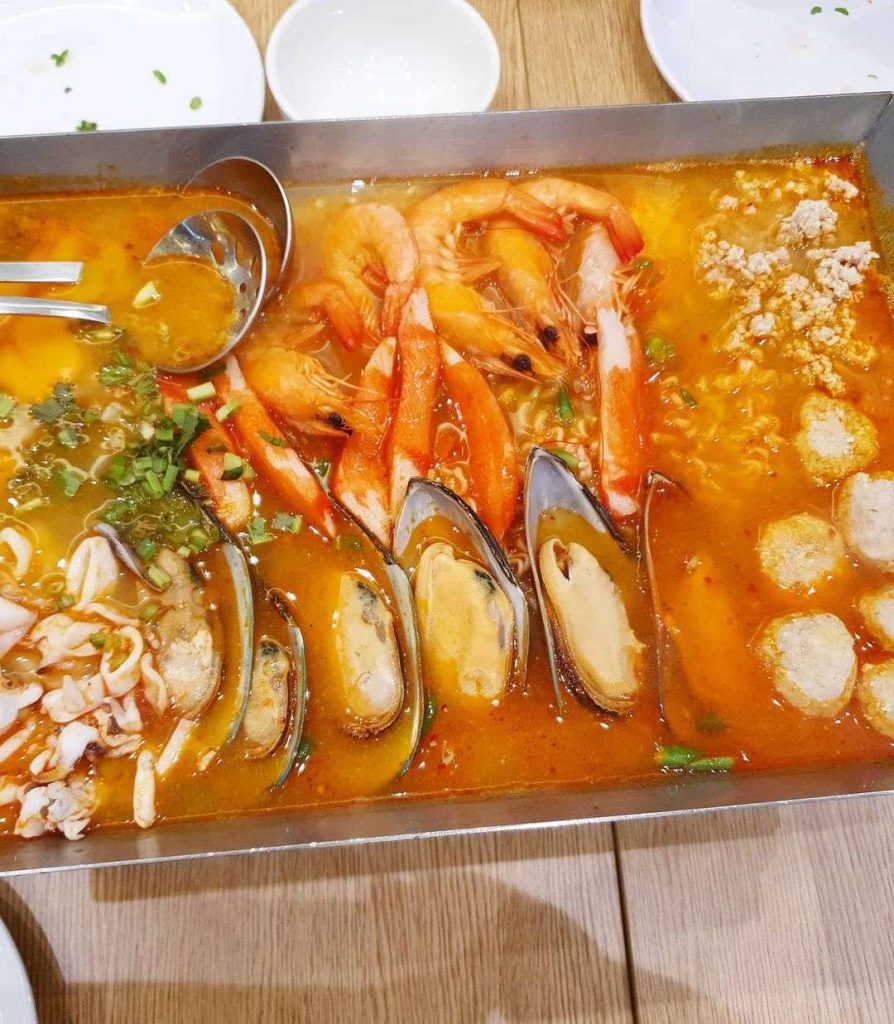 Sanook Kitchen Seafood Super Bowl