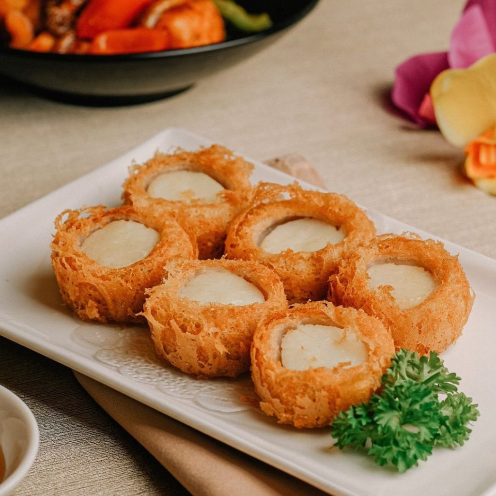 Scallops-Wrapped-in-Yam-Ring